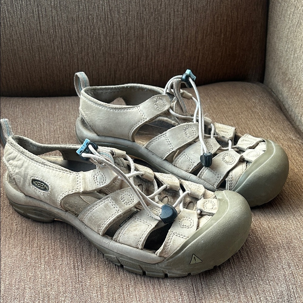 Keen Newport Leather Hiking Sandals 9